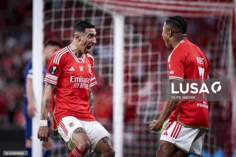 Benfica vence Marselha e coloca-se em vantagem na eliminatória